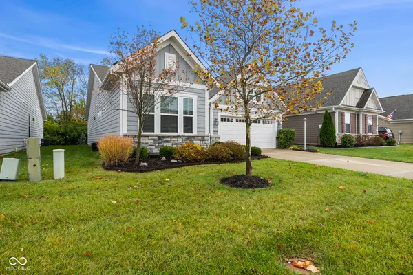 Property Slideshow image 3 of 35 | 5833 lyster ln, Indianapolis, IN, 46239