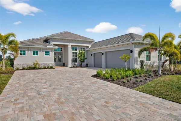 Property Slideshow image 3 of 51 | 17395 blue sapphire dr, Fort Myers, FL, 33913