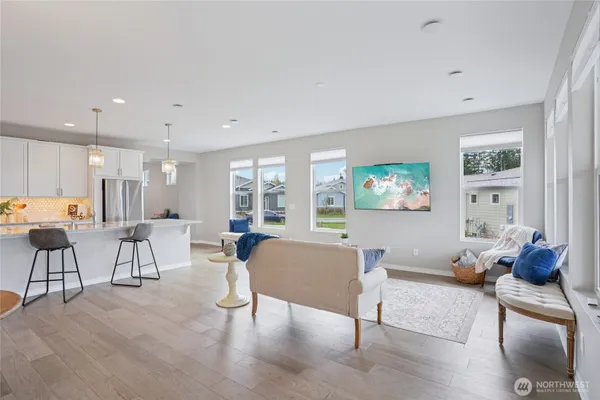 Property Slideshow image 3 of 27 | 15116 183rd ave, Bonney Lake, WA, 98391