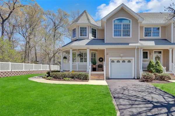 Property Slideshow image 2 of 43 | 58 blair rd 58, Brookhaven, NY, 11733