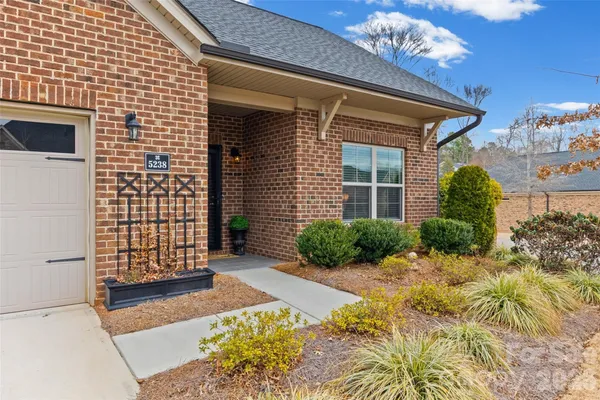 Property Slideshow image 3 of 43 | 5238 courtyard ln, Belmont, NC, 28012