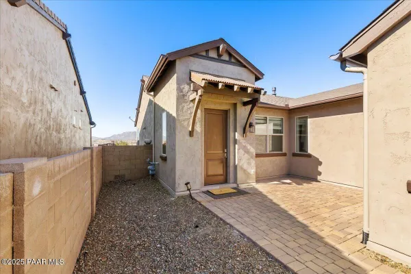 Property Slideshow image 3 of 42 | 5356 climbing rock trl, Prescott, AZ, 86301