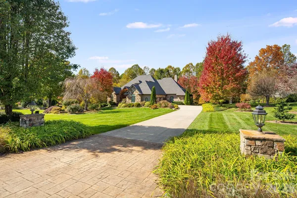 Property Slideshow image 3 of 42 | 122 founders dr, Flat Rock, NC, 28731
