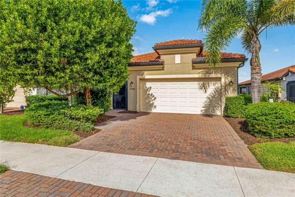 Property Slideshow image 3 of 29 | 10088 cozy grove dr, Venice, FL, 34293