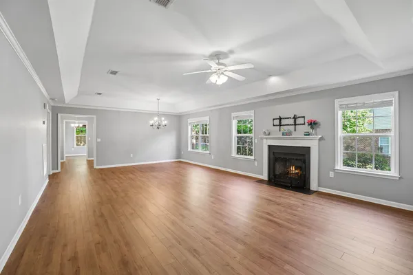 Property Slideshow image 2 of 68 | 704 village green cir, Murfreesboro, TN, 37128