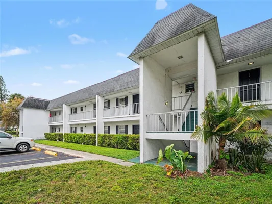 Property Slideshow image 3 of 22 | 4506 3rd street cir 256, Bradenton, FL, 34207