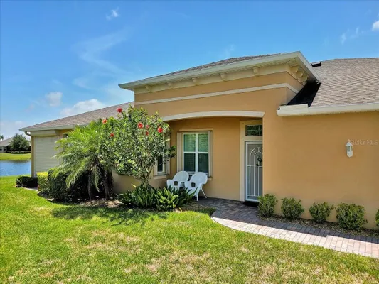 Property Slideshow image 3 of 52 | 635 chipper dr, Sun City Center, FL, 33573