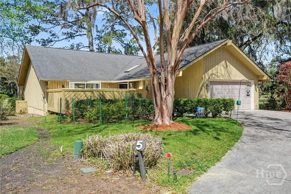 Property Slideshow image 2 of 43 | 5 henry clay ct, Savannah, GA, 31411