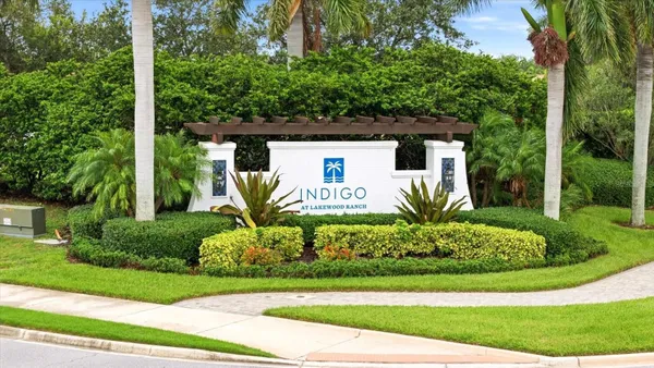 Property Slideshow image 2 of 69 | 3036 sky blue cv, Lakewood Ranch, FL, 34211