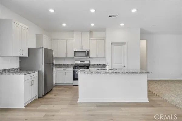 Property Slideshow image 3 of 4 | 14790 indigo rd, Apple Valley, CA, 92307