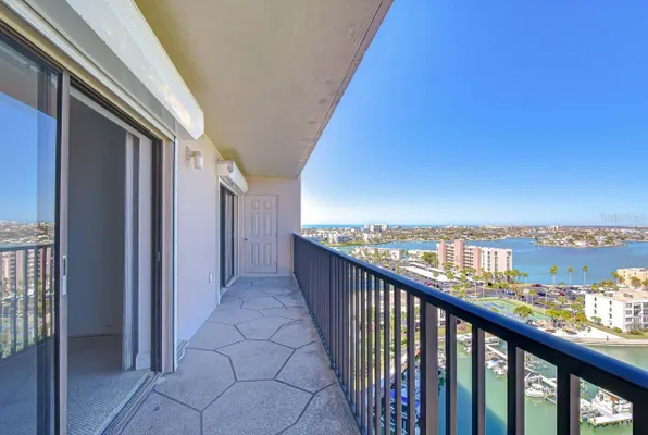 Property Slideshow image 2 of 36 | 7300 sun island dr 1602, South Pasadena, FL, 33707