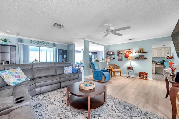 Property Slideshow image 3 of 86 | 3957 tarpon pointe cir, Palm Harbor, FL, 34684
