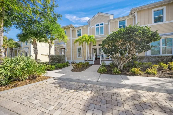 Property Slideshow image 2 of 59 | 229 sapphire lake dr 201, Bradenton, FL, 34209