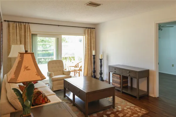 Property Slideshow image 3 of 15 | 3813 37th ave w # 92, Bradenton, FL, 34205