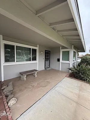 Property Slideshow image 2 of 48 | 187 e bowling grn, Port Hueneme, CA, 93041