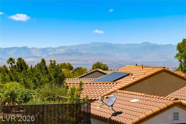 Property Slideshow image 3 of 51 | 2372 kalkaska dr, Henderson, NV, 89044