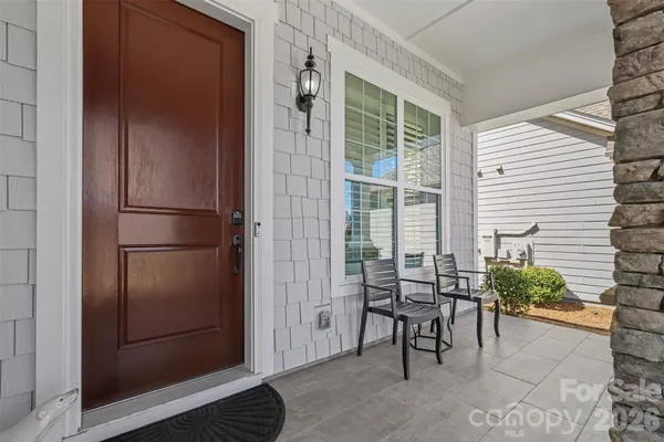 Property Slideshow image 3 of 31 | 14605 crosswater ln, Charlotte, NC, 28278