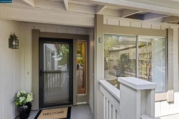 Property Slideshow image 2 of 24 | 2055 cactus ct apt 3, Walnut Creek, CA, 94595