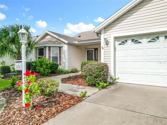 Property Slideshow image 2 of 35 | 1252 weaton ct, The Villages, FL, 32162