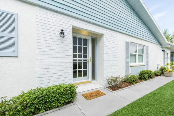 Property Slideshow image 3 of 48 | 3333 mcmath dr, Palm Harbor, FL, 34684