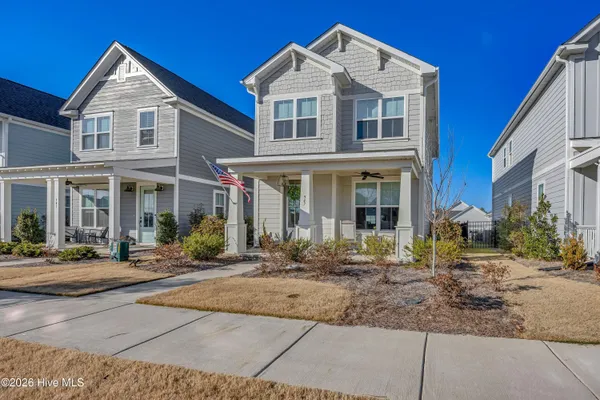 Property Slideshow image 2 of 43 | 947 fresnel run, Wilmington, NC, 28412