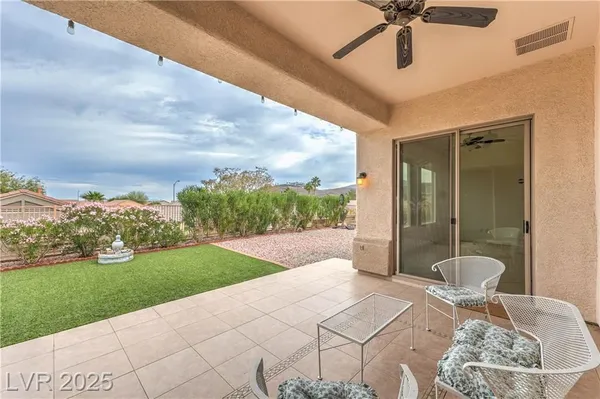 Property Slideshow image 3 of 36 | 562 mountain links dr, Henderson, NV, 89012