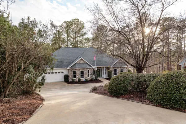 Property Slideshow image 2 of 56 | 210 daly pl, Mccormick, SC, 29835
