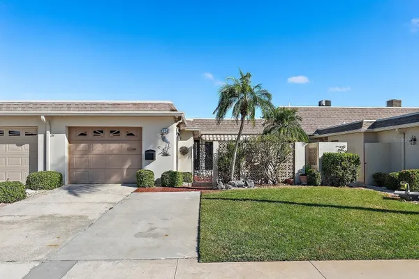 Property Slideshow image 2 of 40 | 325 boca ciega point blvd, St Petersburg, FL, 33708