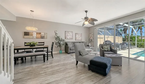 Property Slideshow image 3 of 76 | 1625 burgos dr 1625, Sarasota, FL, 34238