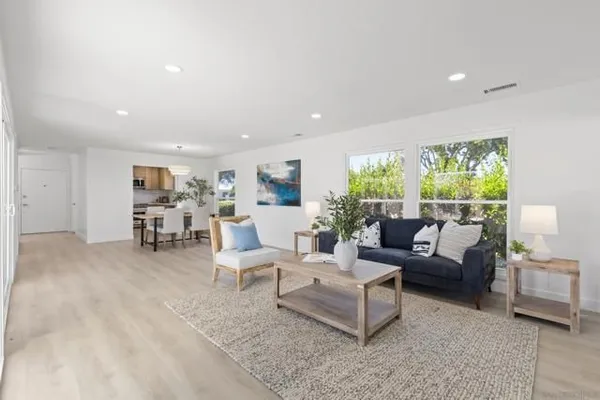 Property Slideshow image 2 of 20 | 3621 vista campana 45, Oceanside, CA, 92057