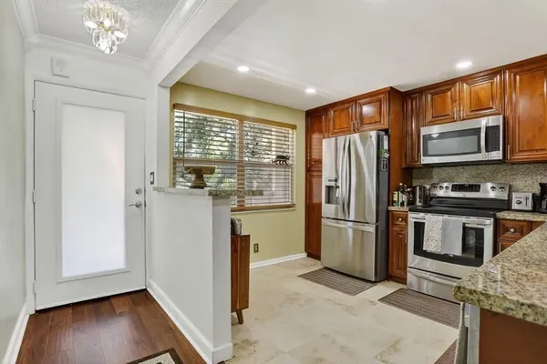 Property Slideshow image 3 of 50 | 2403 antigua cir b2, Coconut Creek, FL, 33066