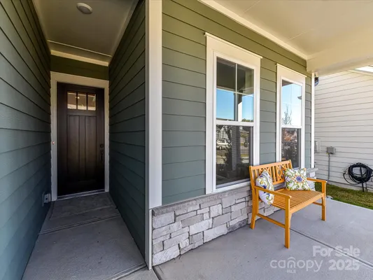 Property Slideshow image 3 of 32 | 1023 bourn ln, Waxhaw, NC, 28173