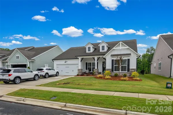 Property Slideshow image 2 of 29 | 3129 gavin ln, Harrisburg, NC, 28075