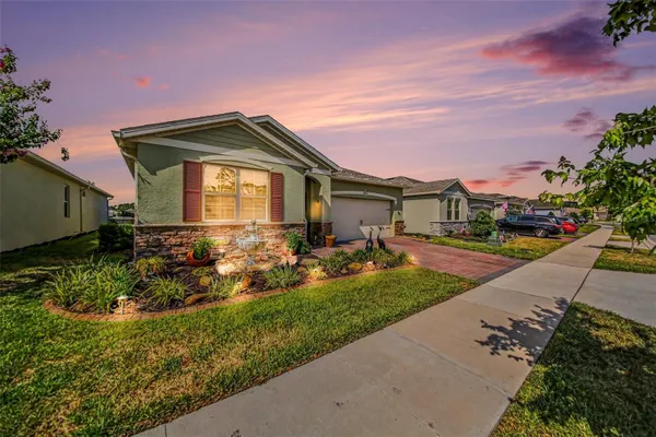 Property Slideshow image 3 of 35 | 17651 blazing star cir, Clermont, FL, 34714