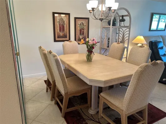 Property Slideshow image 3 of 18 | 7880 palm aire ln 102, Sarasota, FL, 34243