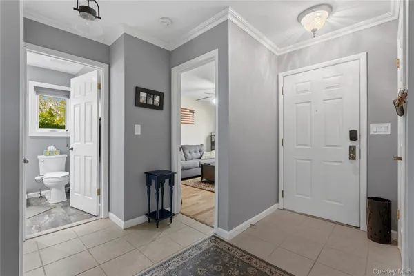 Property Slideshow image 3 of 35 | 142 flintlock way f, Yorktown, NY, 10598