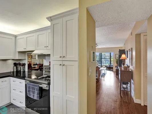 Property Slideshow image 3 of 43 | 6080 n sabal palm blvd 305, Tamarac, FL, 33319