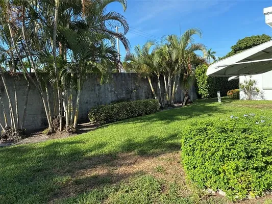 Property Slideshow image 2 of 10 | 110 nw 24th ct, Pompano Beach, FL, 33064