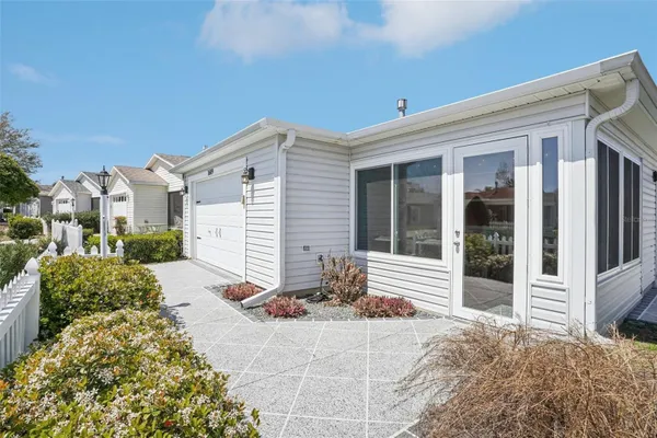 Property Slideshow image 3 of 24 | 1609 gibbes way, The Villages, FL, 32162