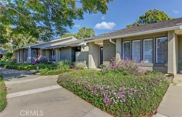 Property Slideshow image 2 of 63 | 8932 biscayne ct 1320-c, Huntington Beach, CA, 92646