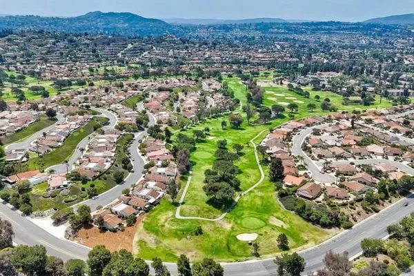 Property Slideshow image 2 of 39 | 17898 avenida cordillera, San Diego, CA, 92128