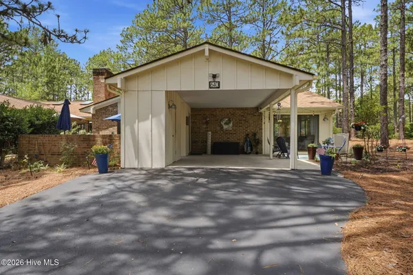 Property Slideshow image 2 of 53 | 640 redwood dr, Southern Pines, NC, 28387