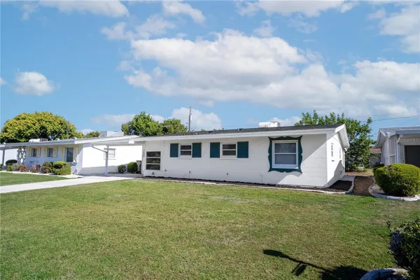 Property Slideshow image 3 of 38 | 1609 council dr, Sun City Center, FL, 33573