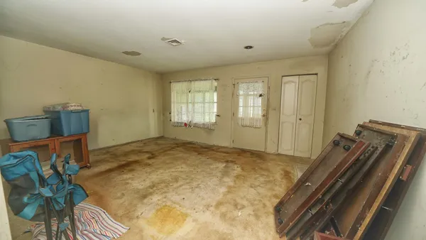 Property Slideshow image 2 of 10 | 7415 clarendon ct 69, Fox Lake, IL, 60020