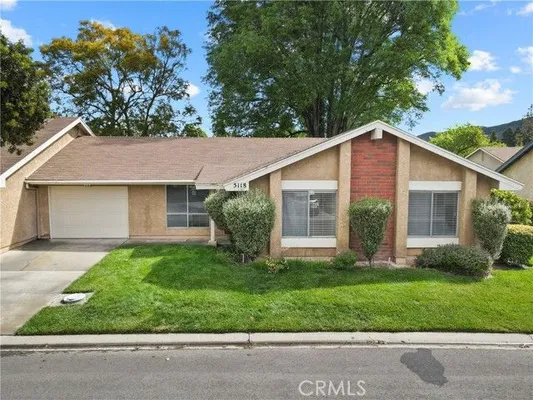 Property Slideshow image 2 of 53 | 5118 village 5, Camarillo, CA, 93012