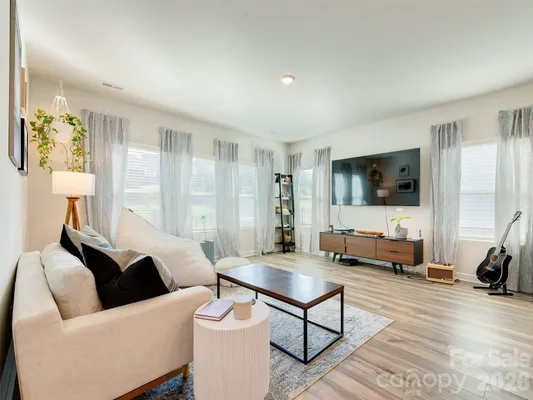 Property Slideshow image 2 of 31 | 4009 woodland view dr, Charlotte, NC, 28215