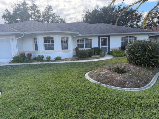 Property Slideshow image 2 of 29 | 21623 regency park ln, Leesburg, FL, 34748