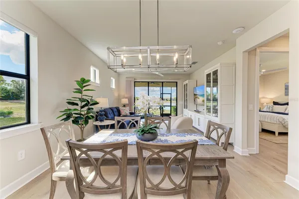 Property Slideshow image 3 of 68 | 7502 summerland cv, Lakewood Ranch, FL, 34202