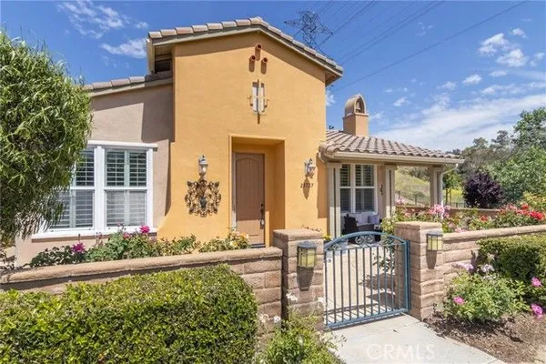 Property Slideshow image 3 of 59 | 23723 maple leaf ct, Valencia, CA, 91354