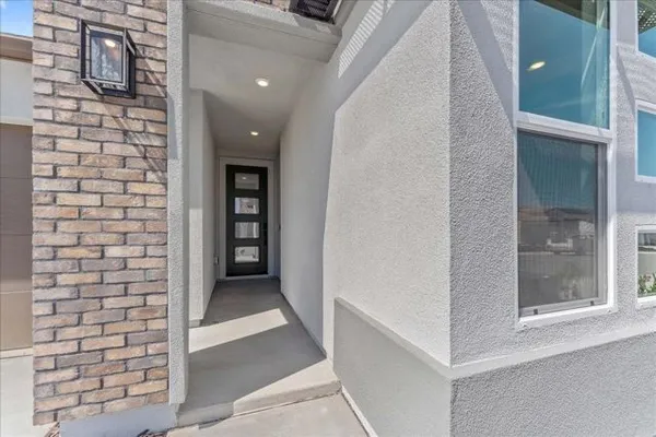 Property Slideshow image 2 of 25 | 3247 woody way, Hollister, CA, 95023